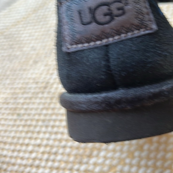 Ugg girls boots  size 5 - Picture 6 of 6